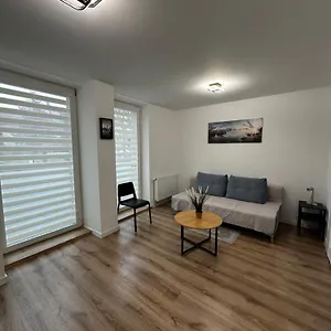 https://apt-skwerowa-nest.krakowhotelspoland.com